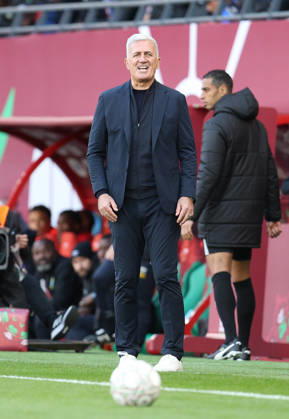 Football - AFCON 2025 - Algeria v DR Congo - Moulay El Hassan Stadium - Rabat Vladimir Petkovic, head coach of Algeria during the AFCON 2025 game between Algeria and DR Congo at Moulay El Hassan Stadium in Rabat, Morocco on 06 January 2026 Rabat Morocco  Copyright: xMatrixxImages LynnexGleesonx