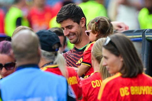 Belgium s goalkeeper Thibaut Courtois and his daughter Ellie pictured after a soccer game between Belgian national team, Nationalteam Red Devils and Egypt, on Monday 15 June 2026 in Seattle, the first game in the group stage of the FIFA World Cup, WM, Weltmeisterschaft, Fussball 2026 in the United States of America. The Diables Rouges - Rode Duivels were drawn into Group G. DIRKxWAEM x177816801x