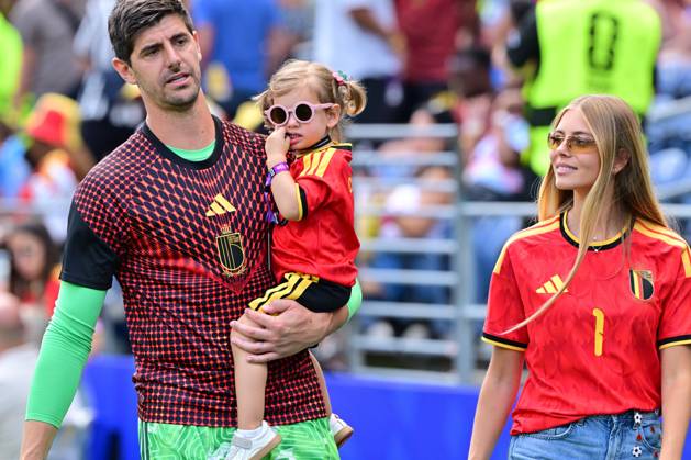 Belgium s goalkeeper Thibaut Courtois and his wife Mishel Gerzig and their daughter Ellie pictured after a soccer game between Belgian national team, Nationalteam Red Devils and Egypt, on Monday 15 June 2026 in Seattle, the first game in the group stage of the FIFA World Cup, WM, Weltmeisterschaft, Fussball 2026 in the United States of America. The Diables Rouges - Rode Duivels were drawn into Group G. DIRKxWAEM x177818111x