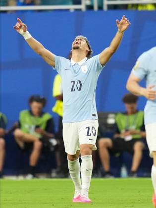 Saudi Arabia v Uruguay - FIFA World Cup, WM, Weltmeisterschaft, Fussball 2026 - Group H FLORIDA, USA - JUNE 15: Maximiliano Araujo of Uruguay celebrates after scoring a goal during the 2026 FIFA World Cup First Stage Group H match between Saudi Arabia and Uruguay at Hard Rock Stadium (Miami Stadium) in Miami Gardens, Florida, United States on June 15, 2026. Evrim Aydin Anadolu Florida United States. Editorial use only. Please get in touch for any other usage.  Copyright: x2026xAnadoluxEvrimxAydinx
