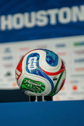 FIFA Fussball Weltmeisterschaft 2026, Gruppe K, Spiel 1, Portugal vs. DR Kongo, 17.06.2026 im NRG Stadium in Houton, Texas Pressekonferenz mit Bruno Fernandes und Roberto Martinez, Trionda Ball Copyright: xBahhoxKarax