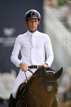 EQUITATION : 12eme Ã dition Longines Paris Eiffel Jumping au pied de la Tour Eiffel sur le Champ-de-Mars Ã Paris - 20 06 2026 Scott Brash sur Hello Chadora Lady lors du prix MÃ diatransports lors de la 12eme Ã dition Longines Paris Eiffel Jumping au pied de la Tour Eiffel sur le Champ-de-Mars Ã Paris, France le 20 juin 2026 Prize MÃ diatransports at the 12th Longines Paris Eiffel Jumping event at the foot of the Eiffel Tower on the Champ de Mars in Paris, France on June 20, 2026 ParisFrance  Copyright: xVeeren-Perusseau Bestimagex