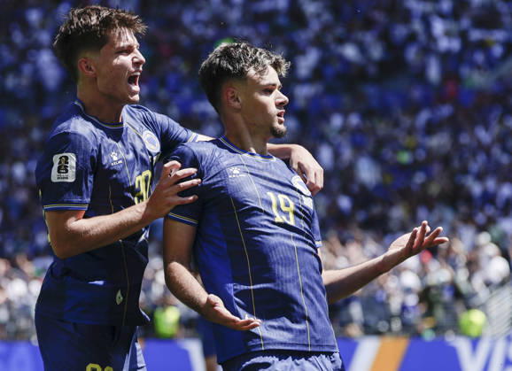 (260625) -- SEATTLE, June 25, 2026 -- Kerim Alajbegovic (R) of Bosnia and Herzegovina celebrates a goal wtih teammates during the group B match between Bosnia and Herzegovina and Qatar at the 2026 FIFA World Cup, WM, Weltmeisterschaft, Fussball at Seattle Stadium in Seattle, the United States, June 24, 2026. (Photo by Xinhua) (SP)U.S.-SEATTLE-FOOTBALL-FIFA WORLD CUP-GROUP B-BIH VS QAT ArthurxDong 