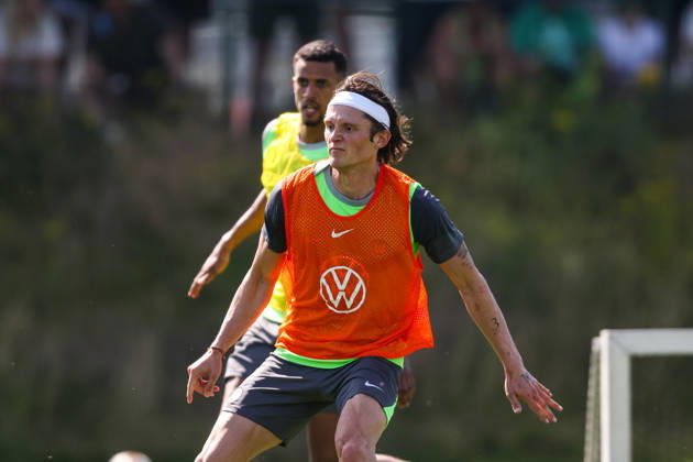 Fabian Reese (VfL Wolfsburg) - 2. Fussball Bundesliga Saison 2026-2027 Trainingsauftakt VfL Wolfsburg am VfL Center in Wolfsburg - Fussball,Deutschland,Mann,Männer,24.06.2026