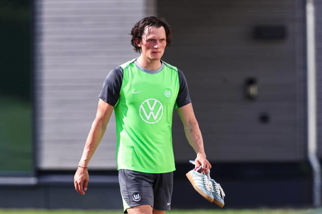 Fabian Reese (VfL Wolfsburg) - 2. Fussball Bundesliga Saison 2026-2027 Trainingsauftakt VfL Wolfsburg am VfL Center in Wolfsburg - Fussball,Deutschland,Mann,Männer,24.06.2026