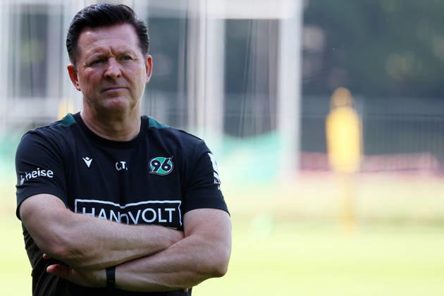 24.06.2026, xrekx, Fussball 2.Bundesliga, VfL Wolfsburg - Trainingsstart Saison 2026 27 v.l. Christian Titz Trainer (Hannover 96) (DFL DFB REGULATIONS PROHIBIT ANY USE OF PHOTOGRAPHS as IMAGE SEQUENCES and or QUASI-VIDEO) Wolfsburg