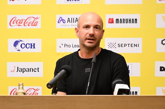 STVV s head coach Frederic De Meyer pictured during a press conference, PK, Pressekonferenz of Belgian first division soccer team Sint-Truiden VV, on Friday 26 June 2026 in Sint-Truiden, in preparation of the upcoming 2026-2027 Belgian first division soccer season. JILLxDELSAUX x179367223x