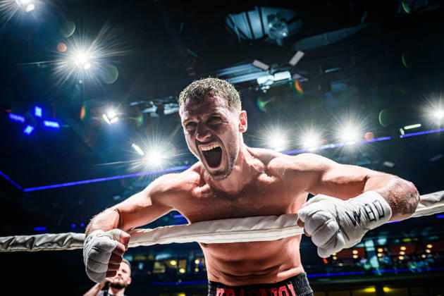 Ardian Krasniqi (Deutschland) - Freudenschrei, Jubel nach Sieg im Kampf: Ardian Krasniqi (Deutschland) vs. Vinko Zadro (Kroatien), Halbschwergewicht, Fight 13 GER, Boxnacht Showdown for Legacy IV, Prime Time Promotion, MHP Arena (Ludwigsburg), Boxen, 27.06.2026 GER, Boxnacht Showdown for Legacy IV, Prime Time Promotion, MHP Arena (Ludwigsburg), Boxen, 27.06.2026 Ludwigsburg Copyright: xSandyxDinkelackerx EP_SDR