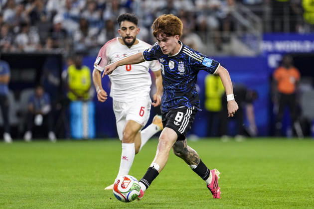 Valentin Barco of Argentina controls the ball during the match between Jordan and Argentina in the third round of the group stage of the 2026 World Cup, held at Dallas Stadium in Dallas, United States. Richard Callis Fotoarena (Richard Callis SPP) Copyright: xRichardxCallisx xSPPx spp-en-RiCa-2973010
