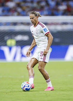 Uruguay vs Spain - FIFA World Cup, WM, Weltmeisterschaft, Fussball 2026 - 27 06 2026 Marcos Llorente of Spain controls the ball during the FIFA World Cup 2026 Group H match between Uruguay and Spain at Guadalajara Stadium on June 27, 2026 in Zapopan, Mexico Zapopan Mexico Copyright: xPGSxPhotoxAgencyx