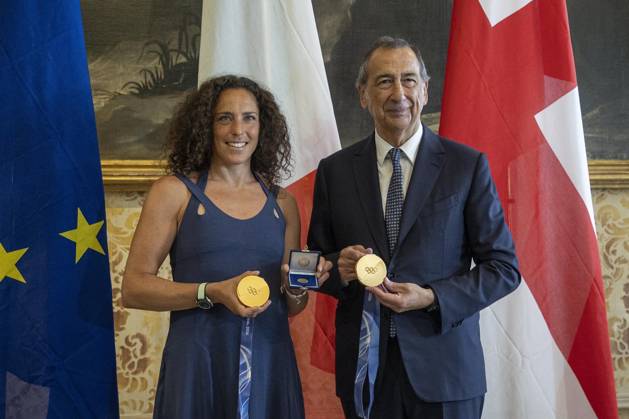 Conferimento dell™Ambrogino d™oro alla campionessa di sci Federica Brignone Nella foto da sinistra verso destra Federica Brignone, Beppe Sala Sindaco di Milano Milano - Italia - Cronaca MercoledÃ¬, 01 Luglio, 2026 (Foto di Marco Ottico Lapresse) Awarding of the Ambrogino d™oro to the ski champion of Milanese origin Federica Brignone Milan - Italy - News Wednesday, 01 July, 2026  Copyright: xMarcoxOttico LaPressex
