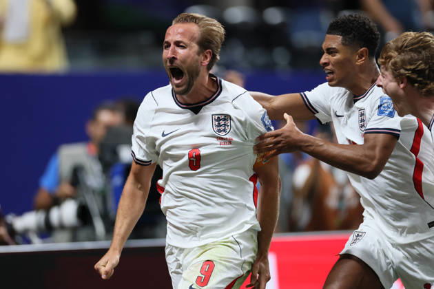 England v Congo DR: Round Of 32 - FIFA World Cup, WM, Weltmeisterschaft, Fussball 2026 Harry Kane, Jude Bellingham and Anthony Gordon of England celebrate equalizing goal during the FIFA World Cup 2026 Round Of 32 match between England and Congo DR at Atlanta Stadium on July 1, 2026 in Atlanta, United States. Atlanta Atlanta Stadium GA United States Copyright: xAllstarxPicturexLibraryxLtdx