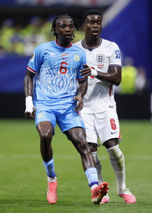 England v Congo DR: Round Of 32 - FIFA World Cup, WM, Weltmeisterschaft, Fussball 2026 Ngal ayel Mukau of Congo DR and Marc Guehi of England in action during the FIFA World Cup 2026 Round Of 32 match between England and Congo DR at Atlanta Stadium on July 1, 2026 in Atlanta, United States. Atlanta Atlanta Stadium GA United States Copyright: xAllstarxPicturexLibraryxLtdx