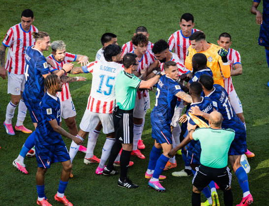 The referee Ilgiz Tantashev reacts during the FIFA Men?s World Cup 2026 round of 16 football match between Paraguay and France at Philadelphia Stadium, in Philadelphia on July 4th 2026 (Photo by Ricardo Nogueira SPP) Copyright: xRicardoxNogueira SPPx Sportspressphoto_SPR184992