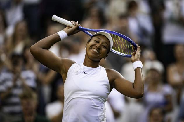 Sport Bilder des Tages RECORD DATE NOT STATED 5th July 2026; All England Lawn Tennis and Croquet Club, London, England; Wimbledon Tennis Tournament, Day Seven; Naomi Osaka (JPN) celebrates winning her forth round match against Aryna Sabalenka GodfreyxPitt