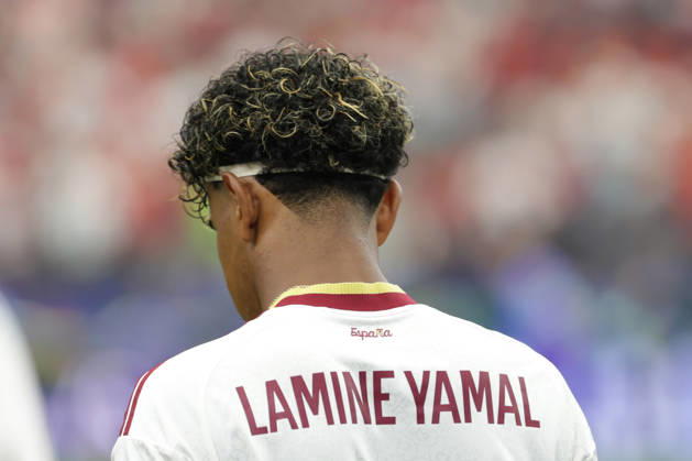 July 6, 2026, Arlington, Texas, USA: Spain forward LAMINE YAMAL (19) gets on the field before the 2026 FIFA World Cup, WM, Weltmeisterschaft, Fussball round of 16 match between Spain and Portugal at Dallas Stadium in Arlington, Texas. Arlington USA - ZUMAh193 20260706_zsp_h193_022 Copyright: xDanielxMcGregor-Huyerx