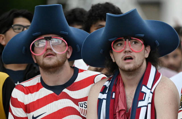 Fans Gather To Watch USA v Belgium World Cup Game United States soccer fans react during the USA vs. Belgium World Cup game at the FIFA Fan Zone on the National Mall on July 6, 2026 in Washington, DC. Photo by Olivier Douliery ABACAPRESS.COM Washington DC United States  Copyright: xDoulieryxOlivier ABACAx