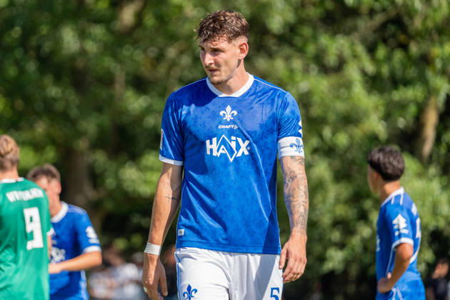 Freisteller, Portrait Matej Maglica (SV Darmstadt 98, 05) mit Kapitaensbinde, GER, VfR Fehlheim vs. SV Darmstadt 98, Fussball, Testspiel, Saison 2026 2027, 11.07.2026, DFL REGULATIONS PROHIBIT ANY USE OF PHOTOGRAPHS AS IMAGE SEQUENCES AND OR QUASI-VIDEO, GER, VfR Fehlheim vs. SV Darmstadt 98, Fussball, Testspiel, Saison 2026 2027, 11.07.2026 Bensheim-Fehlheim Copyright: xEibner-Pressefoto J-NxGroemlingx EP_JGG