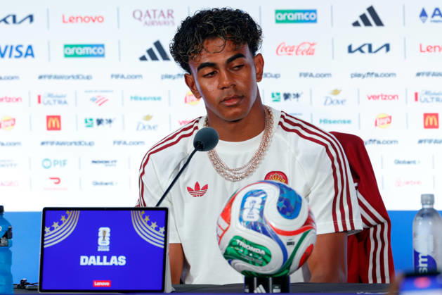 July 13, 2026, Arlington, Texas, USA: Spain forward LAMINE YAMAL (19) speaks to members of the media during a press conference, PK, Pressekonferenz at Dallas Stadium ahead of their semifinal match against France at the 2026 FIFA World Cup, WM, Weltmeisterschaft, Fussball Arlington USA - ZUMAa325 20260713_zsa_a325_030 Copyright: xDavidxBalleringxIix