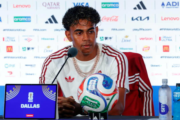 July 13, 2026, Arlington, Texas, USA: Spain forward LAMINE YAMAL (19) speaks to members of the media during a press conference, PK, Pressekonferenz at Dallas Stadium ahead of their semifinal match against France at the 2026 FIFA World Cup, WM, Weltmeisterschaft, Fussball Arlington USA - ZUMAa325 20260713_zsa_a325_040 Copyright: xDavidxBalleringxIix