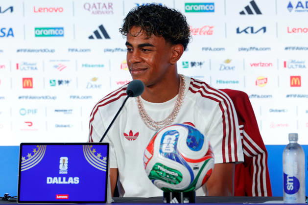 July 13, 2026, Arlington, Texas, USA: Spain forward LAMINE YAMAL (19) speaks to members of the media during a press conference, PK, Pressekonferenz at Dallas Stadium ahead of their semifinal match against France at the 2026 FIFA World Cup, WM, Weltmeisterschaft, Fussball Arlington USA - ZUMAa325 20260713_zsa_a325_050 Copyright: xDavidxBalleringxIix