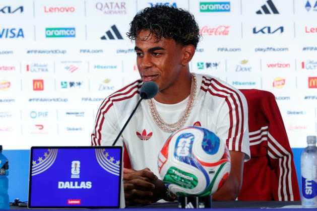 July 13, 2026, Arlington, Texas, USA: Spain forward LAMINE YAMAL (19) speaks to members of the media during a press conference, PK, Pressekonferenz at Dallas Stadium ahead of their semifinal match against France at the 2026 FIFA World Cup, WM, Weltmeisterschaft, Fussball Arlington USA - ZUMAa325 20260713_zsa_a325_051 Copyright: xDavidxBalleringxIix