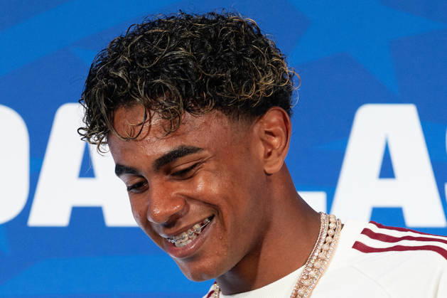 July 13, 2026, Arlington, Texas, USA: Spain forward LAMINE YAMAL laughs during a press conference, PK, Pressekonferenz prior to a 2026 FIFA World Cup, WM, Weltmeisterschaft, Fussball semifinal match between France and Spain at Dallas Stadium in Arlington, Texas. Arlington USA - ZUMAh193 20260713_zsp_h193_023 Copyright: xDanielxMcGregor-Huyerx