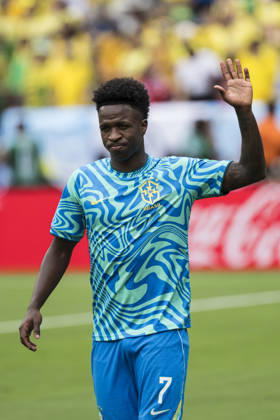 Brazil v Norway: Round of 16 - FIFA World Cup, WM, Weltmeisterschaft, Fussball 2026 New Jersey, United States - 5 July: Vinicius Junior of Brazil greets the fans prior to the during the FIFA World Cup 2026 Round Of 16 match between Brazil and Norway at New York New Jersey Stadium on July 5, 2026 in East Rutherford, United States East Rutherford New York New Jersey Stadium New Jersey United States Copyright: xLatinxSportxImagesx