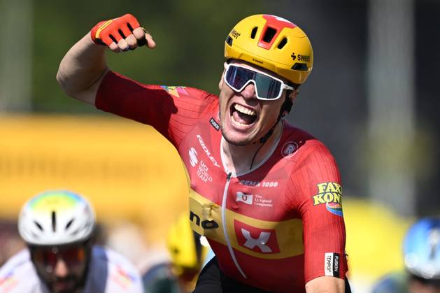 Sport Themen der Woche KW29 Sport Bilder des Tages Tour de France 2026 Stage 11 NEVERS, FRANCE - JULY 15 : Waerenskjold Soren (NOR) of Uno-X Mobility celebrating his victory during stage 11 of the 113rd edition of Tour de France an UCI World Tour 2.UWT cycling road race stage for Men Elite of 161 km with start in Vichy and finish in Nevers on July 15, 2026 in Nevers, France, 15 07 2026 Nevers France  Copyright: xTomasxSiskx