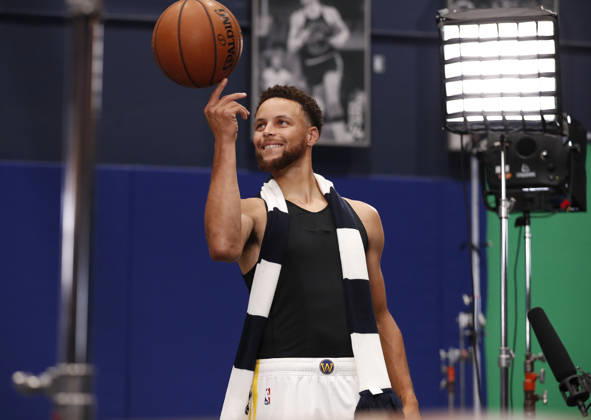 USA BASKETBALL NBA, Basketball Herren, USA WARRIORS MEDIA DAY Golden State Warriors Media Day at New Chase Center epa07883858 Golden State Warriors guard Stephen Curry during the Golden State Warriors 2019-20 season Media Day at the Chase Center, the new home of the Golden State Warriors in San Francisco, California, USA, 30 September 2019. SAN FRANCISCO United States  Copyright: xJOHNxG.xMABANGLOx