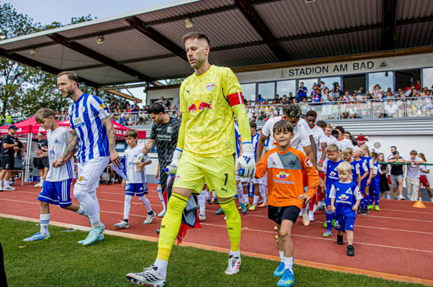 Leipzigs Torwart Torhueter Peter Gulacsi. Testspiel RB Leipzig - VSG Altglienicke. 18. Juli 2026: Markranstaedt, Stadion am Bad. Testspiel RB Leipzig - VSG Altglienicke