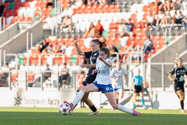 SOSNOWIEC 25.07.2026 MECZ I RUNDA KWALIFIKACJI LIGA MISTRZOW SEZON 2026 27 CZARNI SOSNOWIEC - ATHLONE TOWN -- UEFA WOMEN S CHAMPIONS LEAGUE QUALIFYING FIRST ROUND MATCH CZARNI SOSNOWIEC - ATHLONE TOWN KELLIE BRENNAN PATRYCJA SARAPATA FOT. MATEUSZ WIEWIORKA 400mm.pl NEWSPIX.PL --- newspix.pl