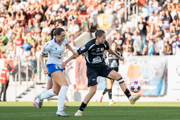 SOSNOWIEC 25.07.2026 MECZ I RUNDA KWALIFIKACJI LIGA MISTRZOW SEZON 2026 27 CZARNI SOSNOWIEC - ATHLONE TOWN -- UEFA WOMEN S CHAMPIONS LEAGUE QUALIFYING FIRST ROUND MATCH CZARNI SOSNOWIEC - ATHLONE TOWN PATRYCJA SARAPATA KAYLEIGH SHINE FOT. MATEUSZ WIEWIORKA 400mm.pl NEWSPIX.PL --- newspix.pl