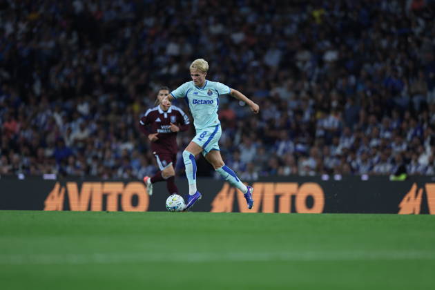 July 25, 2026, Porto, Porto, Portugal: PORTO, PORTUGAL - JULY 25: Victor Froholdt of FC Porto during the match between FC Porto and Aston Villa -for the Friendly Match at Estadio do Dragao on July 25, 2026 in Porto, Portugal. Porto Portugal - ZUMAe141 20260725_zsp_e141_121 Copyright: xLuisxEirasx