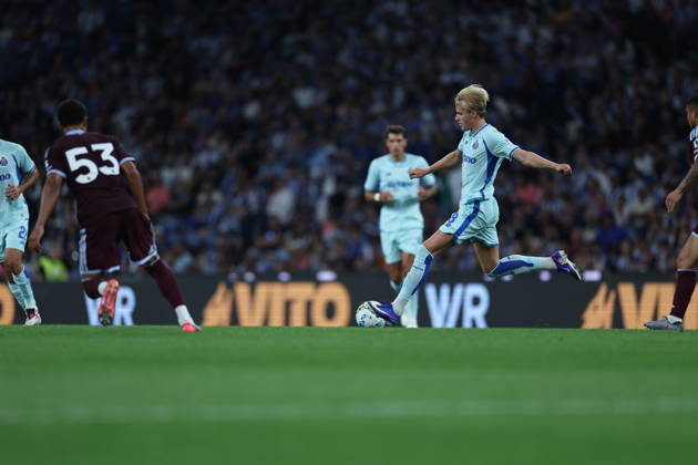 July 25, 2026, Porto, Porto, Portugal: PORTO, PORTUGAL - JULY 25: Victor Froholdt of FC Porto during the match between FC Porto and Aston Villa -for the Friendly Match at Estadio do Dragao on July 25, 2026 in Porto, Portugal. Porto Portugal - ZUMAe141 20260725_zsp_e141_122 Copyright: xLuisxEirasx