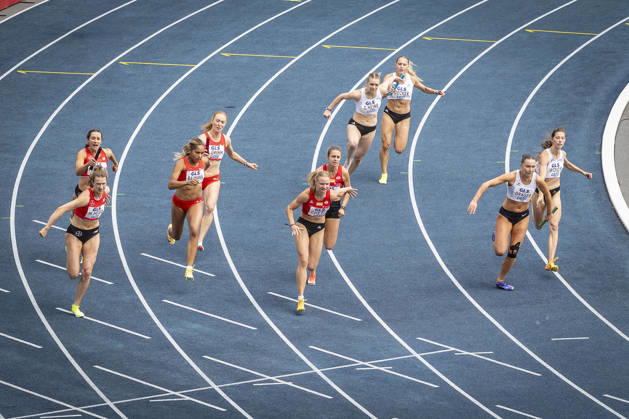 Deutsche Leichtathletik-Meisterschaften; Bochum-Wattenscheid, 26.07.2026 Die Staffeln von TSV Bayer 04 Leverkusen mit Marlene Meier (TSV Bayer 04 Leverkusen) und Judith Franzen (TSV Bayer 04 Leverkusen), LT DSHS Köln mit Greta Heine (LT DSHS Köln) und Elena Decker (LT DSHS Köln; Deutsche Leichtathletik-Meisterschaften am 26.07.2026 im Lorheide-Stadion, Bochum-Wattenscheid (Nordrhein-Westfalen). Copyright: xBEAUTIFULxSPORTS LeahxKohringx