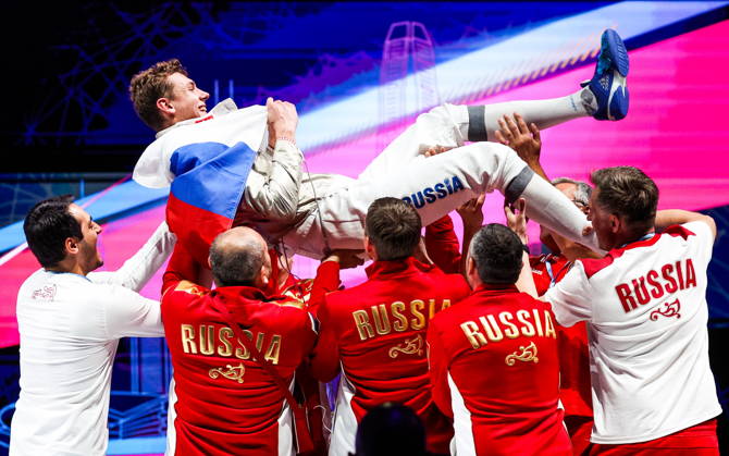 CHINA, HONG KONG - JULY 27, 2026: 1placed Pavel Graudyn of Russia is thrown into the air during the men s individual sabre event at the 2026 Kerry Fencing World Championships 2026 Fencing World Championships In Hong Kong  - ZUMAt113 20260727_zaa_t113_312 Copyright: xMikhailxSinitsynx
