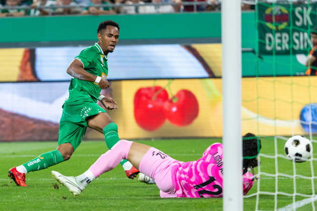 SOCCER - UEFA ECL, Rapid vs Coloma VIENNA,AUSTRIA,29.JUL.26 - SOCCER - UEFA Conference League, qualification, SK Rapid Wien vs FC Santa Coloma. Image shows Petter Nosa Dahl (Rapid) and Andre Alcaraz (Coloma). GEPAxpictures xPhilippxBrem