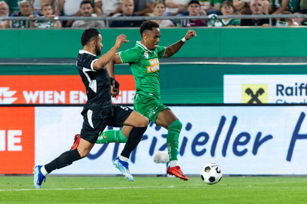 SOCCER - UEFA ECL, Rapid vs Coloma VIENNA,AUSTRIA,29.JUL.26 - SOCCER - UEFA Conference League, qualification, SK Rapid Wien vs FC Santa Coloma. Image shows Jorge Padilla (Coloma) and Moulaye Haidara (Rapid). GEPAxpictures xPhilippxBrem