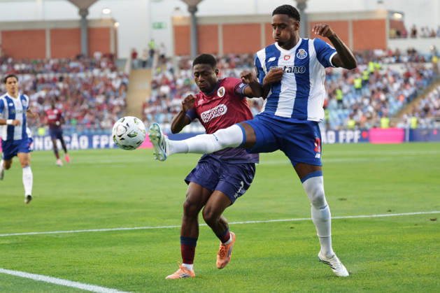 Supertaça Portugal Estadio Cidade de Coimbra, August 01, 2026, Coimbra v.l. Dany Jean (SC Uniao Torreense) , Pablo Rosario (FC Porto) in aktion, in action Coimbra Estádio Cidade de Coimbra Coimbra Portugal Copyright: xFernandoxSoaresx