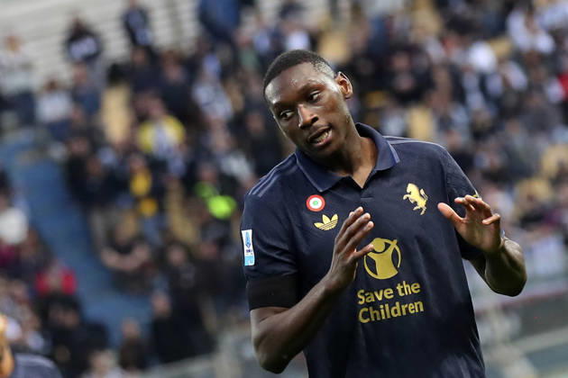 Juventus Randal Kolo Muani In action during the Serie A enilive soccer match between Parma and Juventus at the Ennio Tardini Stadium , Italy - Wednesday April 23, 2025. - Soccer  Copyright: xPaolaxGarbuio Lapressex