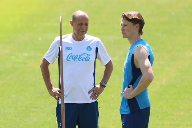 SSC Napoli Training Session Massimiliano Allegri, coach of Napoli, and Scott McTominay of Napoli during a training session on Day 1 of the preseason camp of SSC Napoli at Stadio Patini in Castel di Sangro, Italy, on August 3, 2025. Castel di Sangro Abruzzo Italy  Copyright: xCiroxDexLucax originalFilename:deluca-sscnapol260803_npYT4