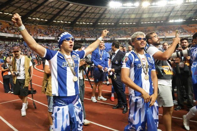 Supertaça Portugal Estadio Cidade de Coimbra, August 01, 2026, Coimbra v.l. The FC Porto team celebrates the 2026 Portuguese Super Cup, Pepe (FC Porto), William Gomes (FC Porto) Coimbra Estádio Cidade de Coimbra Coimbra Portugal Copyright: xFernandoxSoaresx