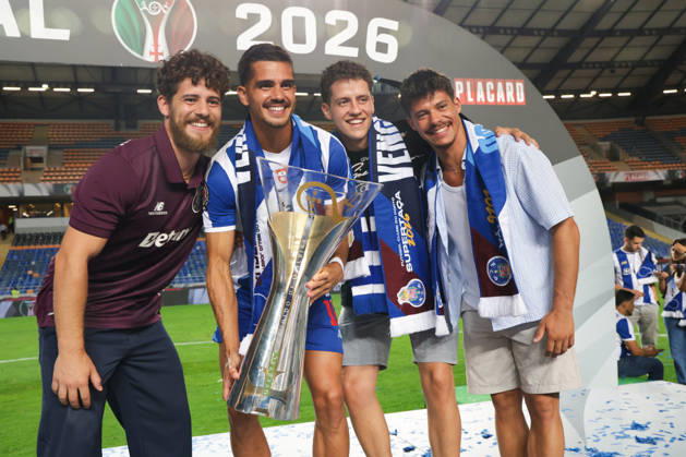 Supertaça Portugal Estadio Cidade de Coimbra, August 01, 2026, Coimbra v.l. The FC Porto team celebrates the 2026 Portuguese Super Cup, Andre Silva (FC Porto) Coimbra Estádio Cidade de Coimbra Coimbra Portugal Copyright: xFernandoxSoaresx