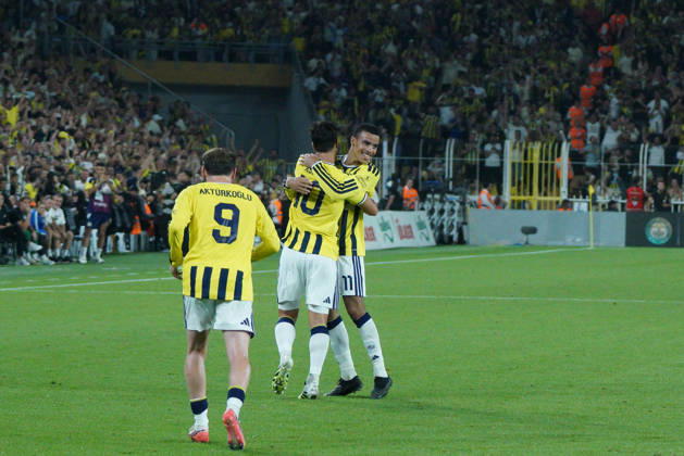 August 5, 2026, Kadikoy, Istanbul, Turkey: Mason Greenwood (R) and Fenerbahce players celebrates after scores a goal during the UEFA Champions League third qualifying round match between Fenerbahce and Sturm Graz at the Chobani Stadium, Fenerbahce Sukru Saracoglu Sports Complex in Istanbul, Turkey, on August 5, 2026. Kadikoy Turkey - ZUMAu194 20260805_zip_u194_009 Copyright: xTolgaxUluturkx