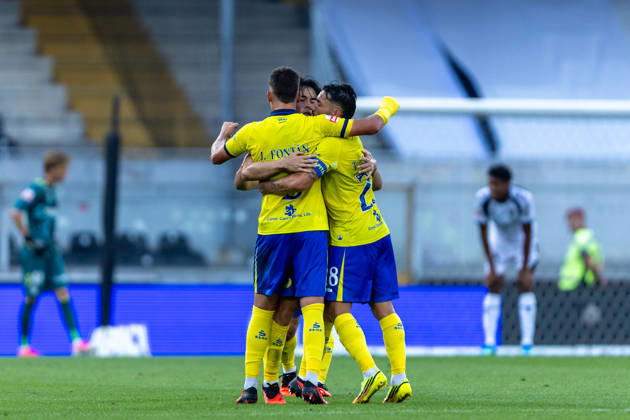 Vitoria SC V FC Arouca - Liga Portugal Betclic FC Arouca players celebrate during the Liga Portugal Betclic 2026 27 match against Vitoria SC at Estadio Dom Afonso Henriques in Guimaraes, Portugal, on August 8, 2026. Guimaraes Portugal Copyright: xMiguelxLemosx originalFilename:lemos-vitorias260808_npavo