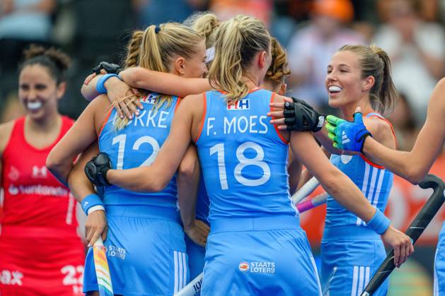 AMSTELVEEN, 15-08-2026, Wagener Stadion, FIH Hockey World Cup 2026 Women, 2026. Luna Fokke, Freeke Moes and Xan de Waard celebrating the goal scored during the game Netherlands - Chile (women). Netherlands - Chile (women)  x205735240x Copyright: