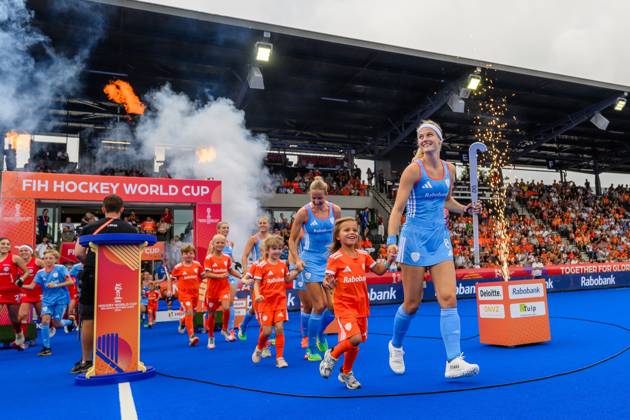AMSTELVEEN, 15-08-2026, Wagener Stadion, FIH Hockey World Cup 2026 Women, 2026. Yibbi Jansen entering the pitch before the match Netherlands - Chile (women). Netherlands - Chile (women) x205740005x Copyright: