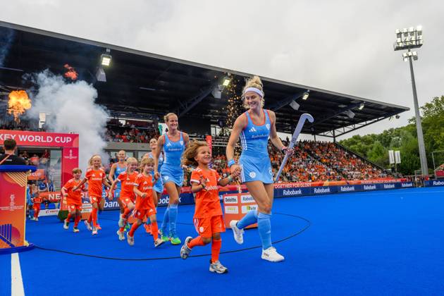 AMSTELVEEN, 15-08-2026, Wagener Stadion, FIH Hockey World Cup 2026 Women, 2026. Yibbi Jansen entering the pitch before the match Netherlands - Chile (women). Netherlands - Chile (women) x205740007x Copyright: