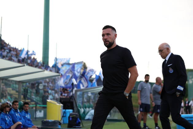 August 15, 2026, Vila Do Conde, Porto, Portugal: VILA DO CONDE, PORTUGAL - AUGUST 15: Francesco Farioli of FC Porto in action during the Liga Portugal Betclic 2026 27 match between Rio Ave and FC Porto at Estadio dos Arcos on August 15, 2026 in Vila do Conde, Portugal. Vila Do Conde Portugal - ZUMAe141 20260815_zsp_e141_008 Copyright: xLuisxEirasx